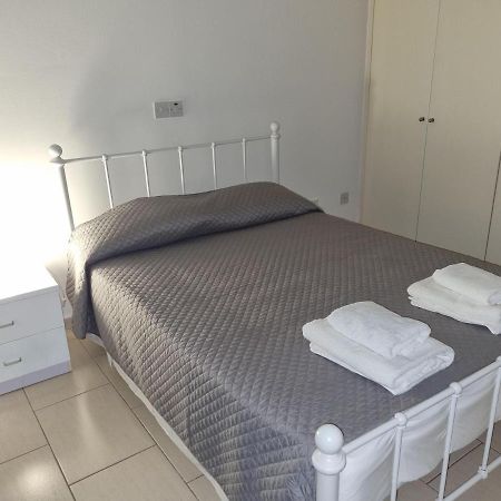 Cosy One Bedroom Apartment In Pafos Ngoại thất bức ảnh