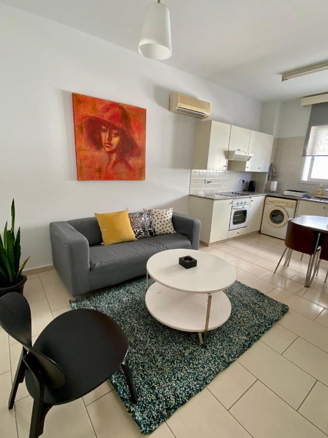 Cosy One Bedroom Apartment In Pafos Ngoại thất bức ảnh